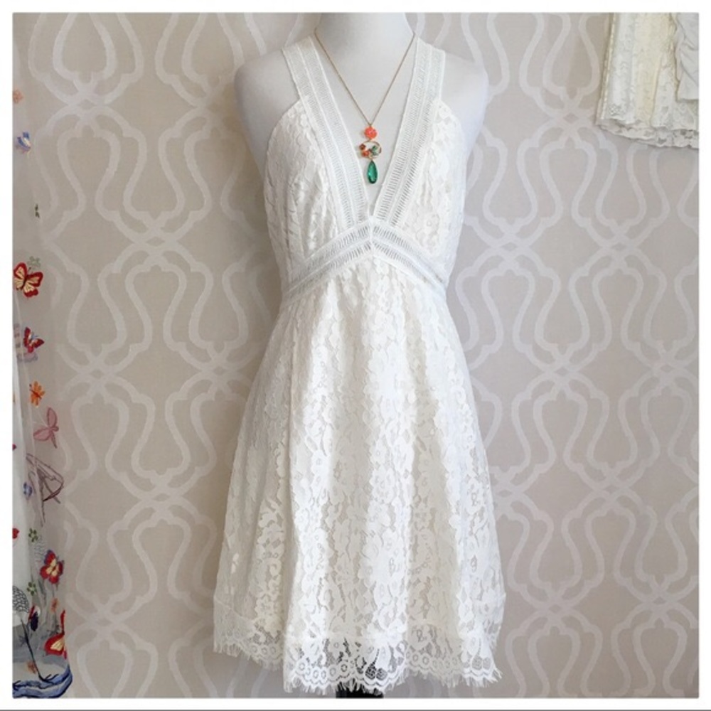Antique Lace Wedding Mini Dress - Picture 5 of 8
